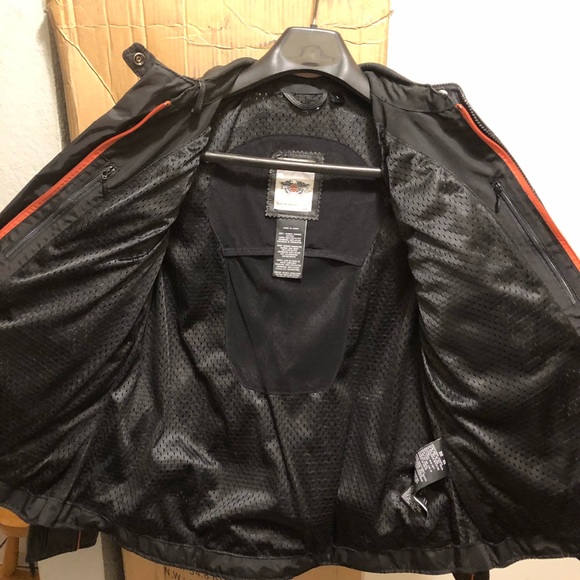 Harley Davidson leather riding jacket - Picture 2 of 4
